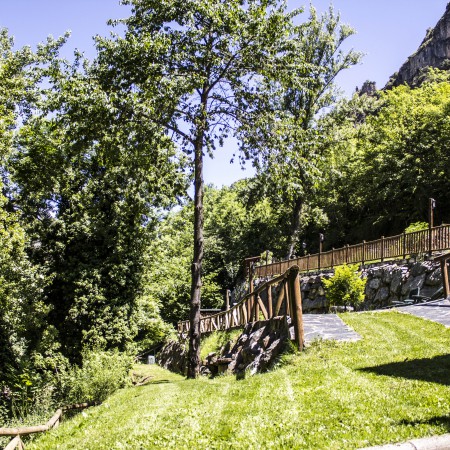 Zona verde al lado del río